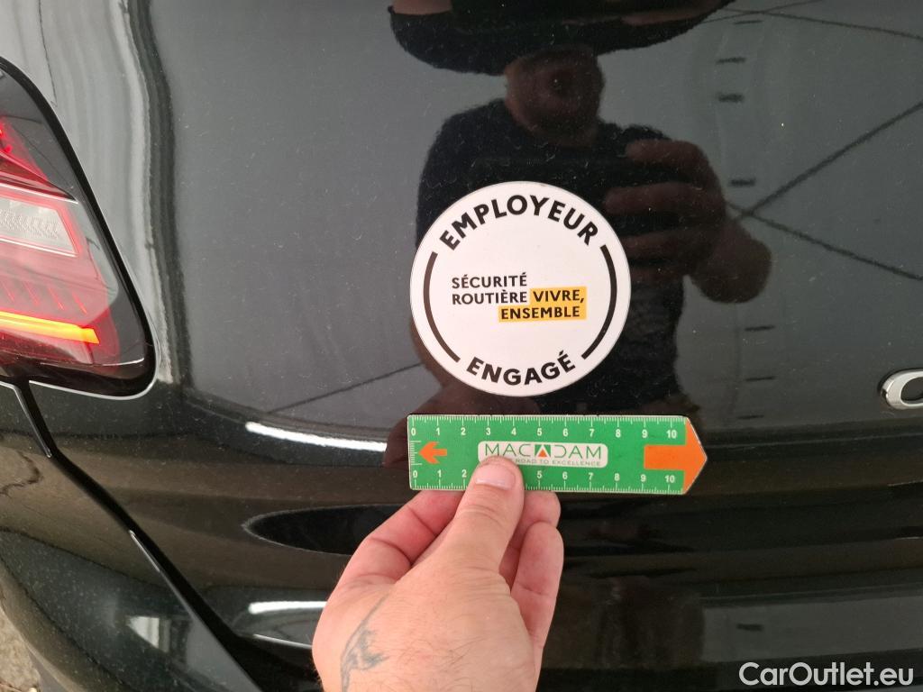  Citroen  C4 CITROEN  X / 2022 / 4P / Berline PureTech 130 S&S EAT8 Shine #53