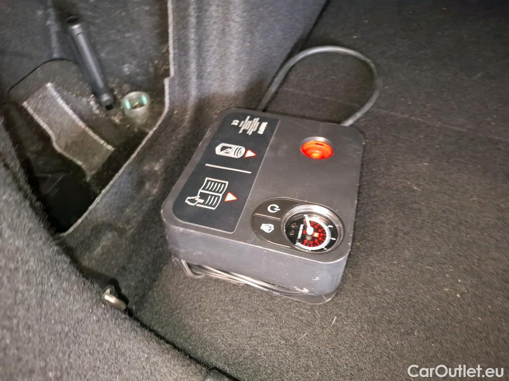  Bmw  Serie 1 Série 1 Berline 118 i Lounge 1.5 140CV BVA7 E6dT #23