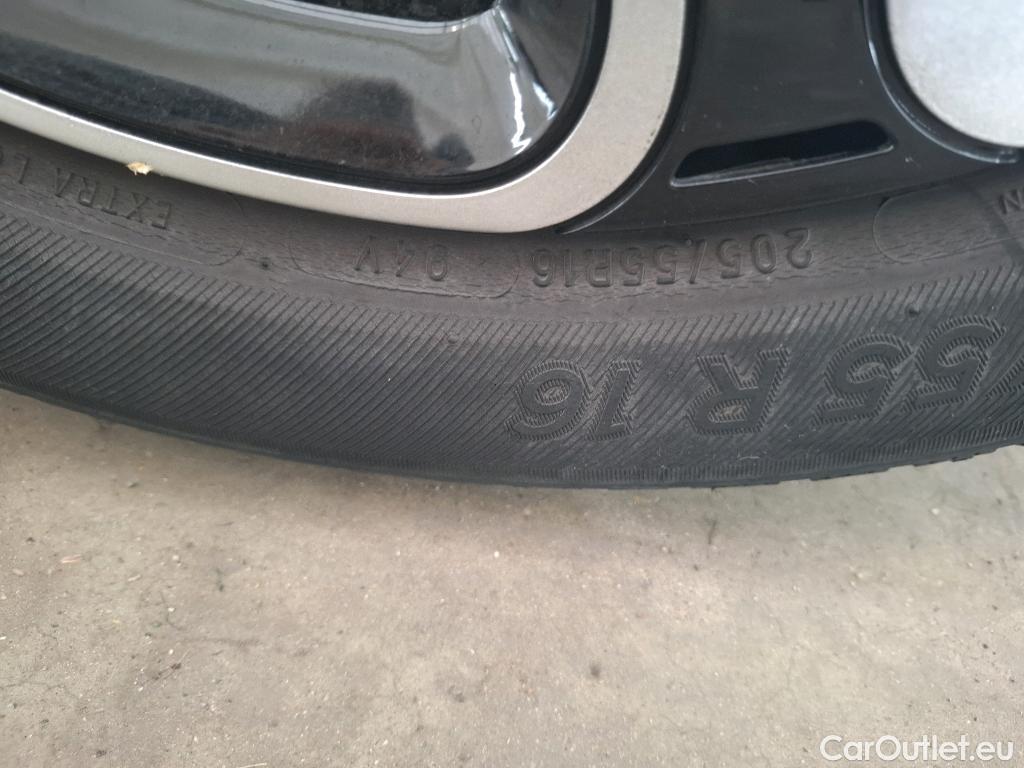  Citroen  C3  Plus 1.2 PureTech 80CV BVM5 6E #12