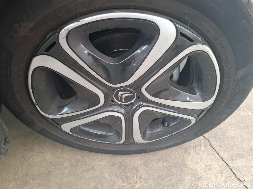  Citroen  C3  Plus 1.2 PureTech 80CV BVM5 6E #27