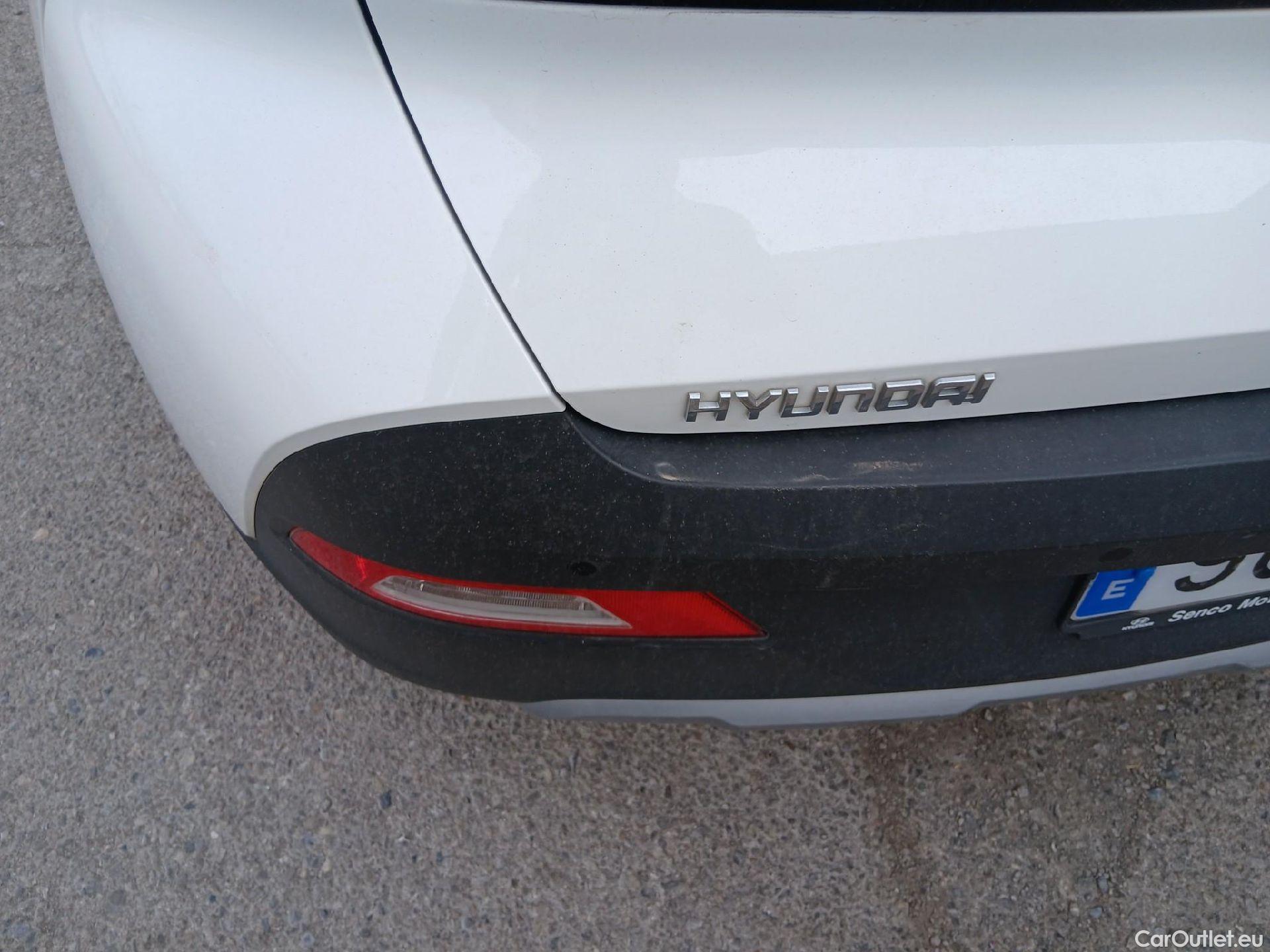 Hyundai  Bayon HYUNDAI  / 2021 / 5P / todoterreno 1.2 MPI Maxx #3
