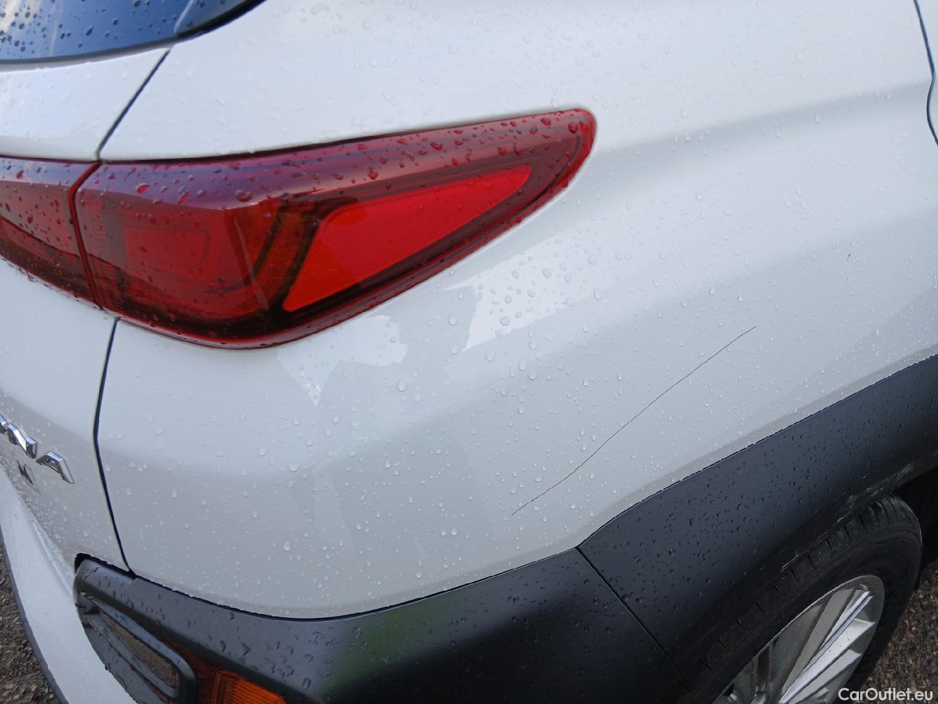  Hyundai  Konna HYUNDAI Kona / 2017 / 5P / todoterreno KONA TGDI 1.0 120CV 4X2 TECNO RED #20