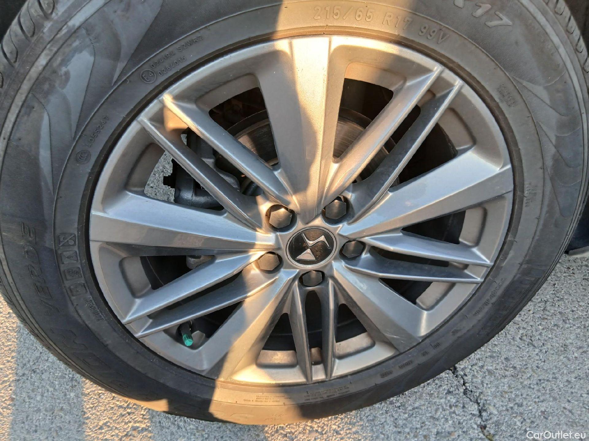  DS  DS4 DS DS 4 / 2021 / 5P / berlina con portón BlueHDi 130 auto BASTILLE + (AC) #30