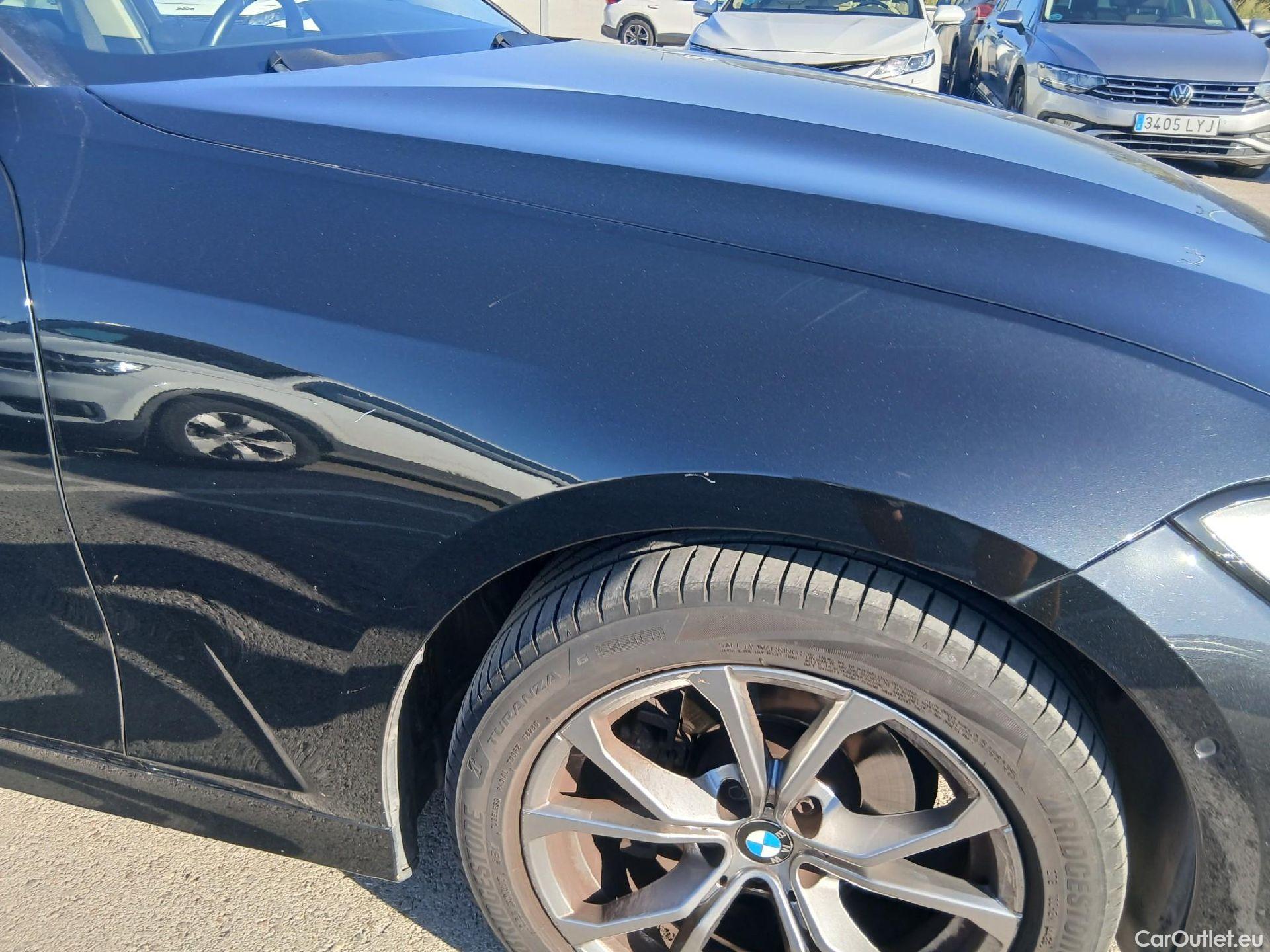  Bmw  Serie 3 BMW  / 2019 / 5P / familiar 318d Auto.Touring #47