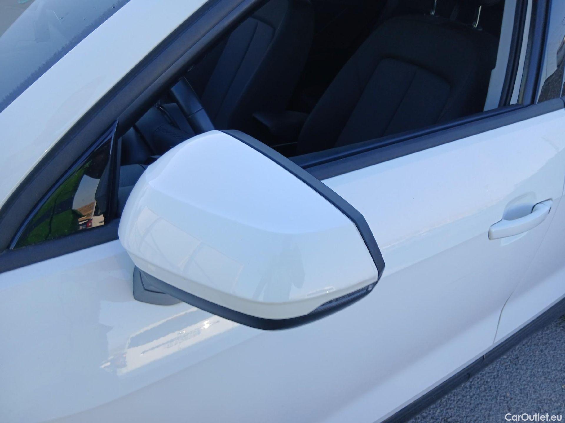  Audi  Q2 AUDI  / 2020 / 5P / todoterreno Advanced 35 TFSI 110kW (150CV) S tronic (AC) #6