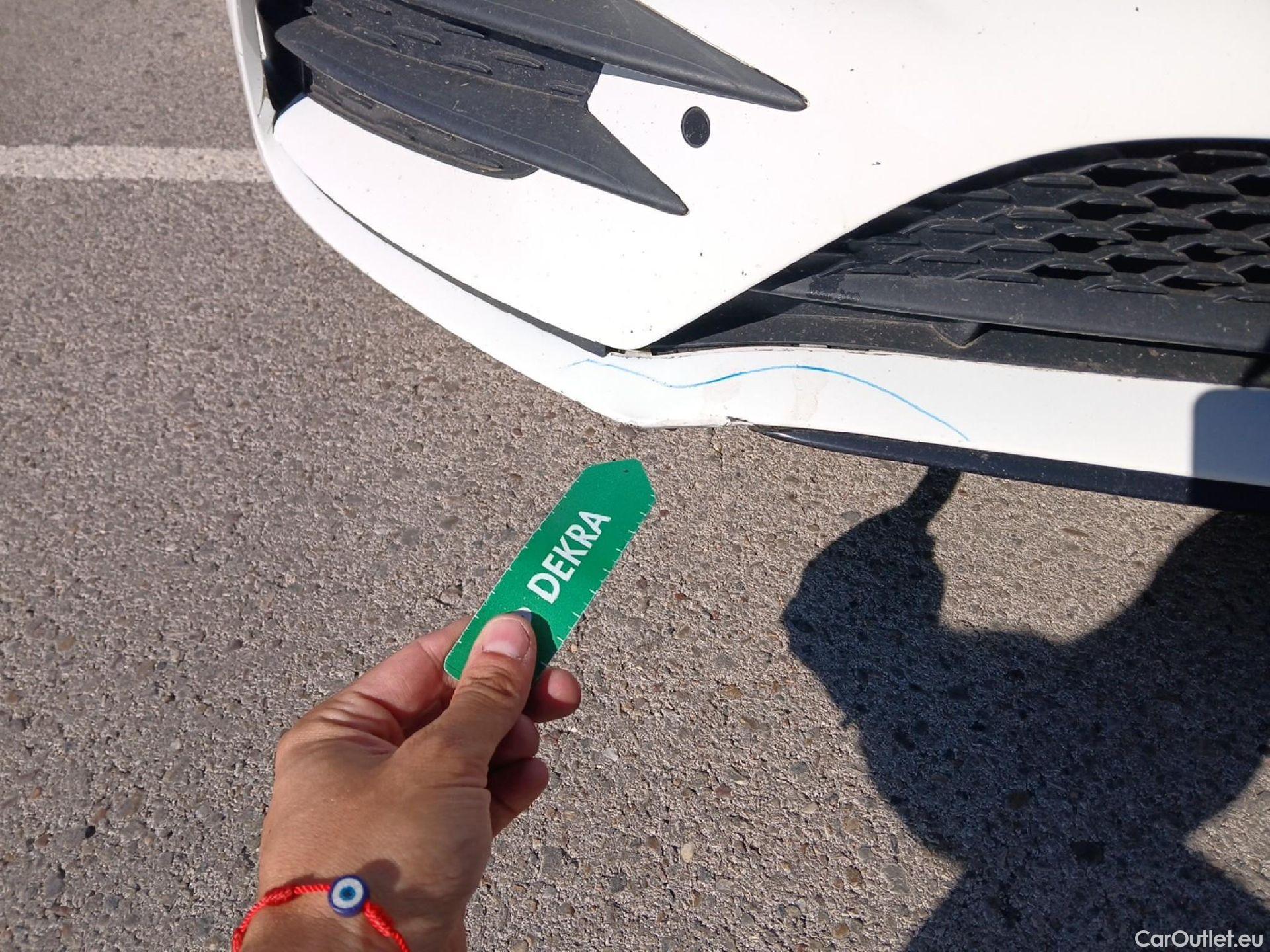  Mercedes  A-Klasse MERCEDES-BENZ Clase A / 2018 / 4P / sedán Sedán A 200 d #8