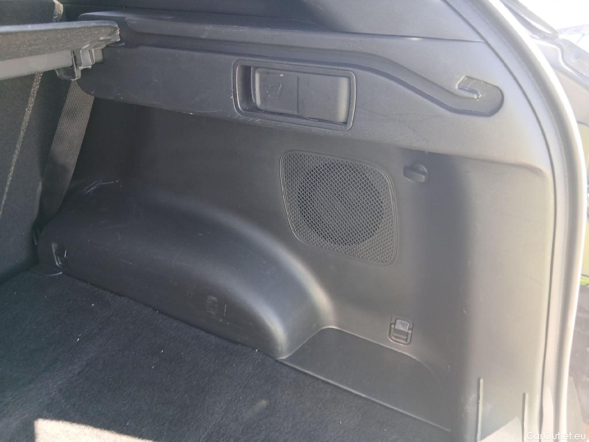 Hyundai  Tucson HYUNDAI  / 2020 / 5P / todoterreno 1.6 CRDI 100kW (136CV) 48V Tecno DCT 2C #100