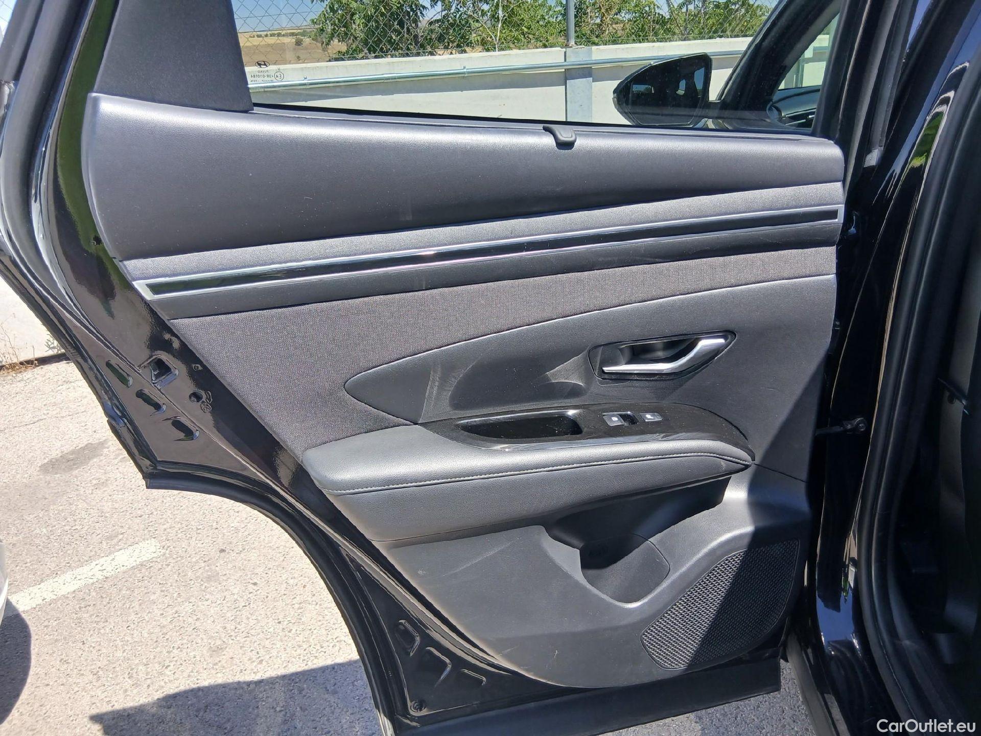  Hyundai  Tucson HYUNDAI  / 2020 / 5P / todoterreno 1.6 CRDI 100kW (136CV) 48V Tecno DCT 2C #51