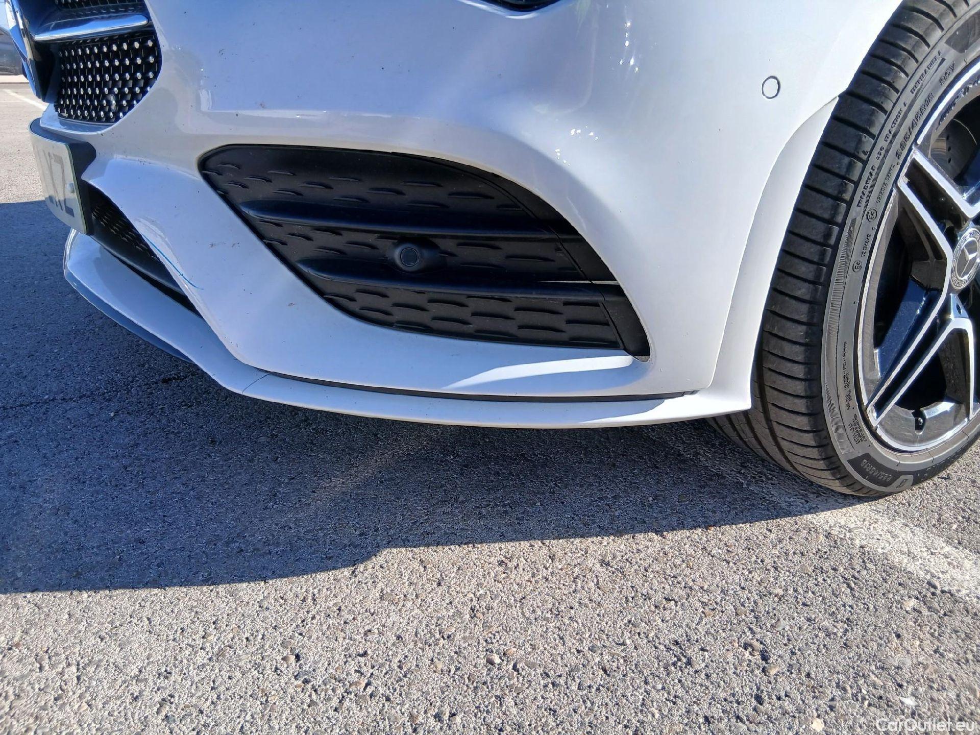  Mercedes  CLA-Klasse MERCEDES-BENZ CLA / 2019 / 5P / familiar CLA 250 e Shooting Brake #12
