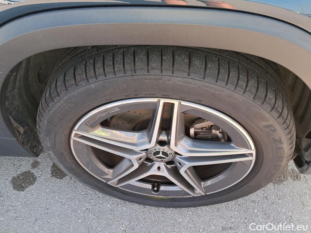  Mercedes  GLB MERCEDES-BENZ  / 2019 / 5P / todoterreno 2.0  200 D DCT 110KW (150CV) (AC) #3