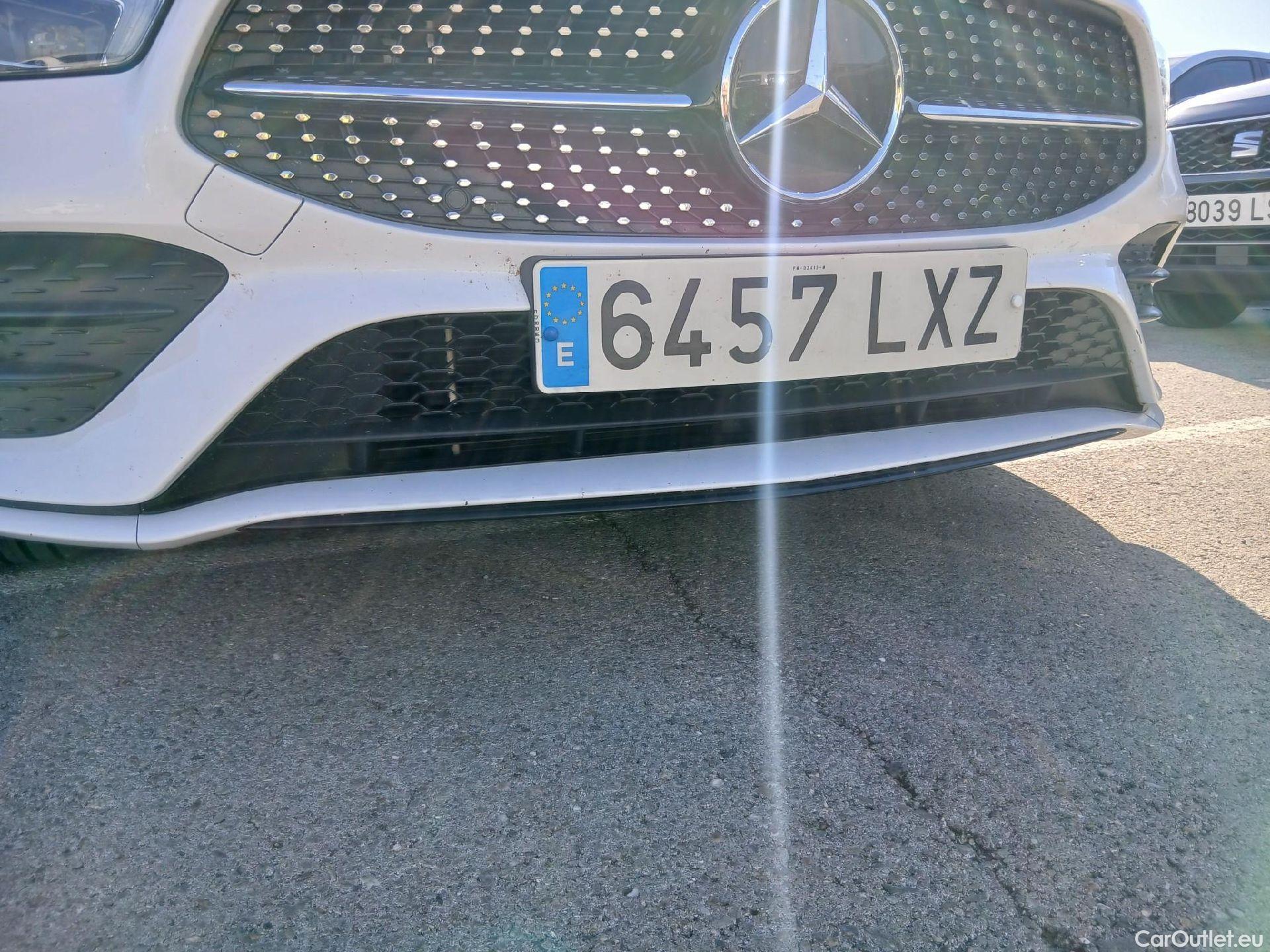  Mercedes  CLA-Klasse MERCEDES-BENZ CLA / 2019 / 5P / familiar CLA 250 e Shooting Brake #9