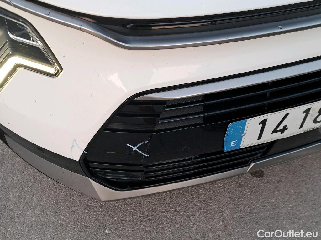  KIA  Niro KIA  / 2022 / 5P / crossover 1.6 GDi HEV 104kW (141CV) Drive #24
