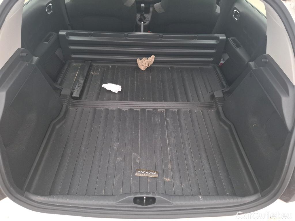  Citroen  C3  Société Live 1.2 PureTech 70CV BVM5 E6dT #1