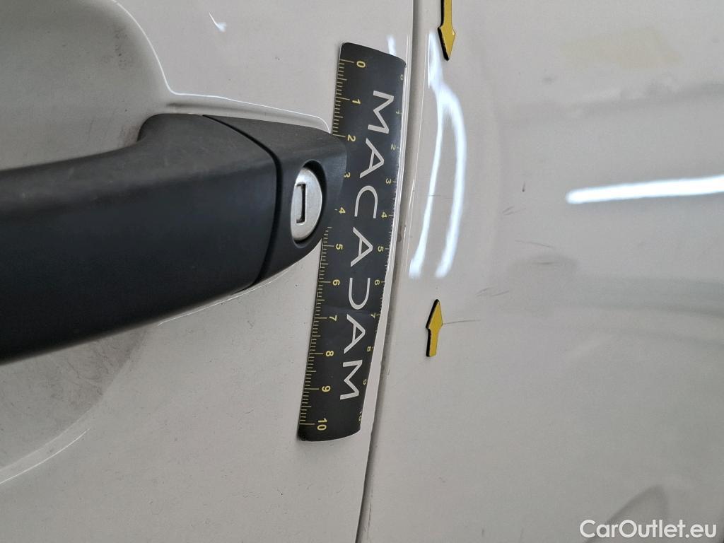  Citroen  C3  Société Live 1.2 PureTech 70CV BVM5 E6dT #3