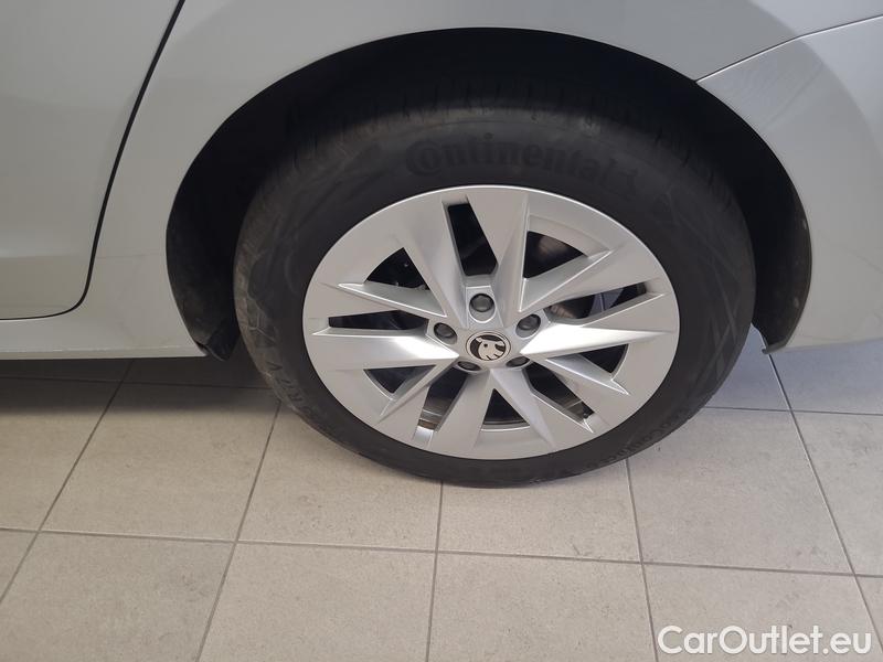  Skoda  Octavia  Combi (NX3)(2020) Oct.C. 4 1.5TSI 150 Style #14