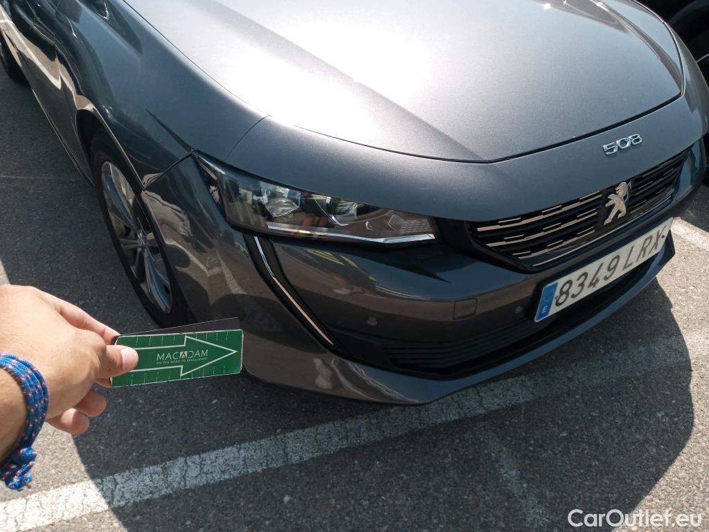  Peugeot  508 PEUGEOT  / 2018 / 5P / berlina con portón 5P Business Line BlueHDi 130 EAT8 (AC) #18