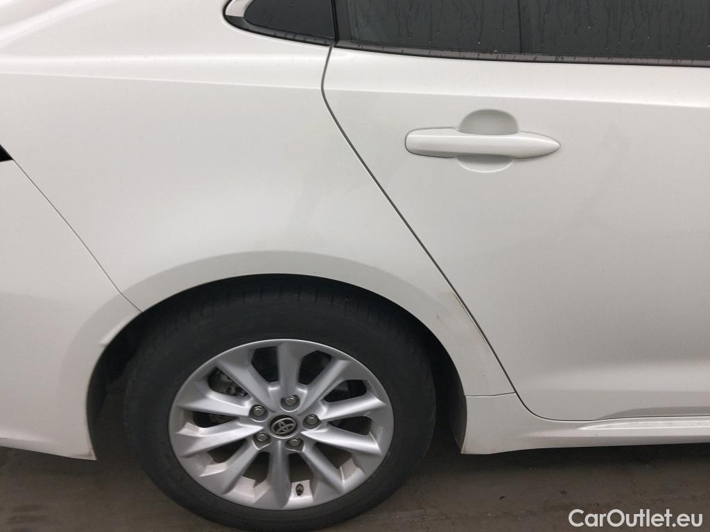  Toyota  Corolla TOYOTA  / 2019 / 4P / sedán 1.8 125H BUSINESS PLUS E-CVT SEDAN #1
