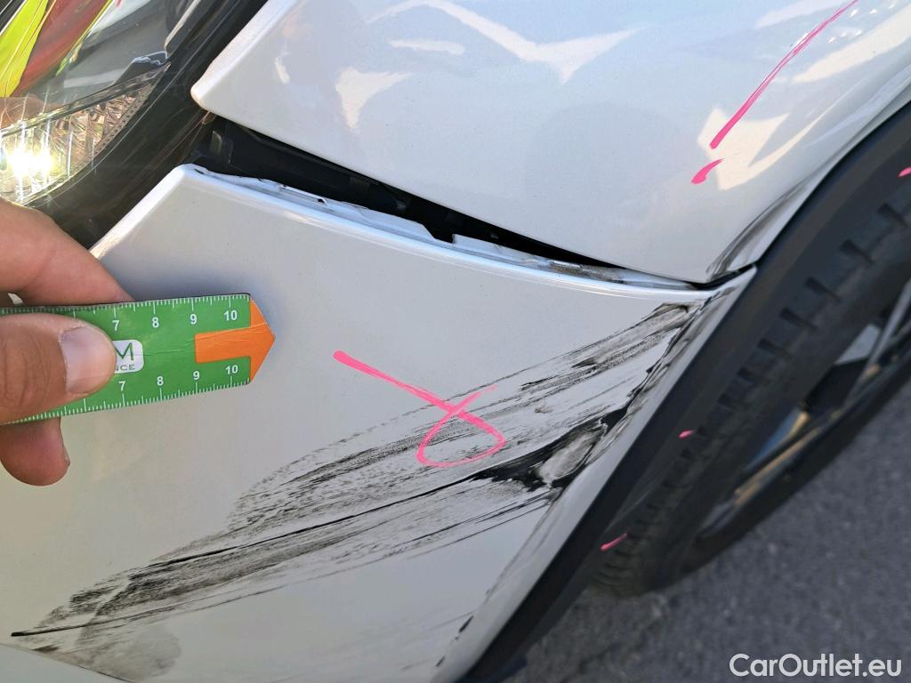  Toyota  C-HR TOYOTA  / 2019 / 5P / todoterreno 2.0 180H Advance #8