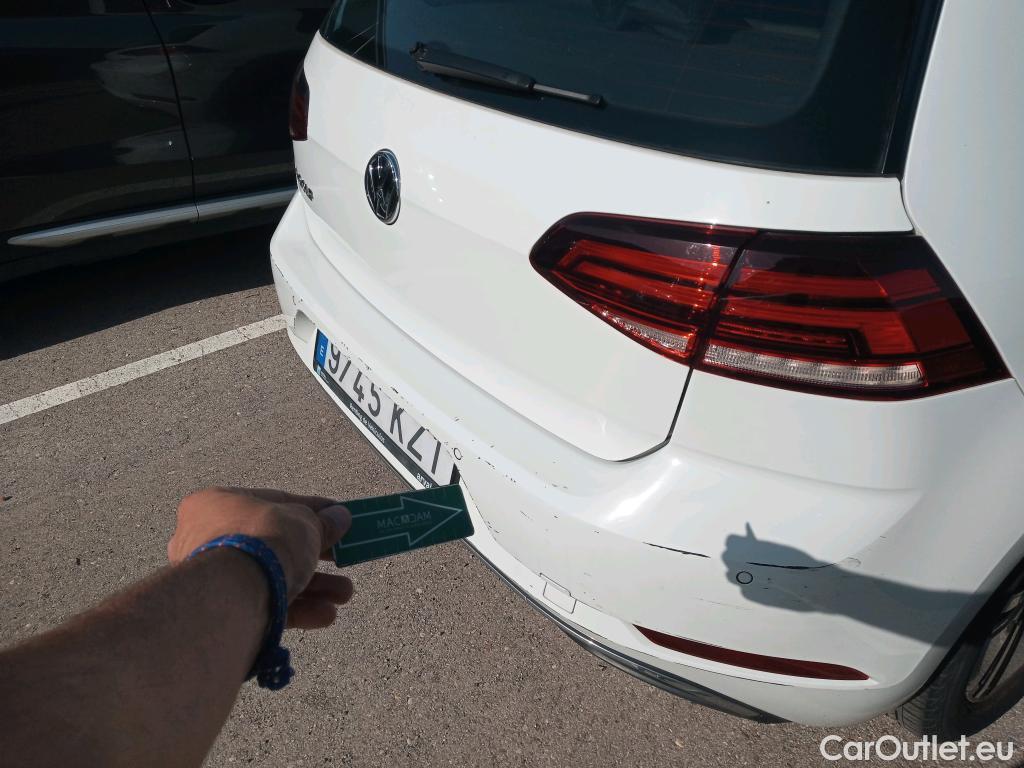  Volkswagen  Golf  VOLKSWAGEN / 2016 / 5P / berlina con portón e-ePower 110 kW (136CV) #26