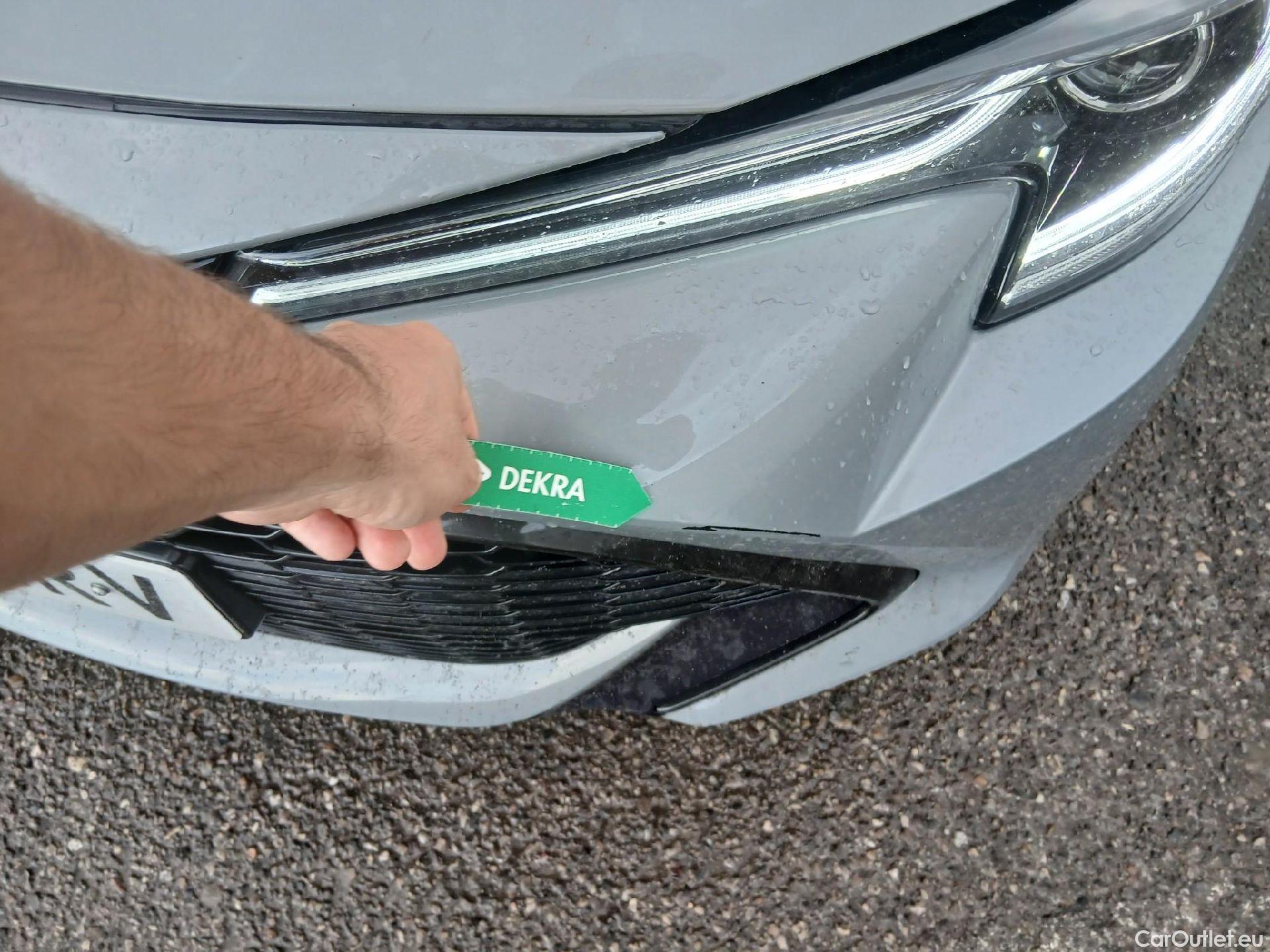  Toyota  Corolla TOYOTA  / 2019 / 5P / familiar 2.0 180H STYLE E-CVT TOURING SPORT #3