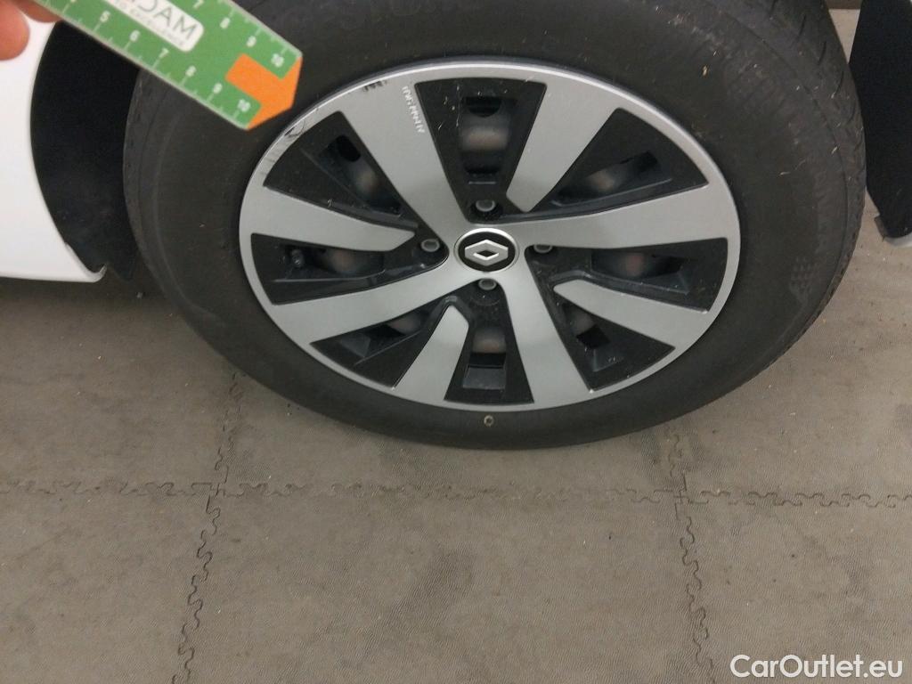  Renault  Clio RENAULT  / 2019 / 5P / berlina con portón Equilibre Blue dCi 74kW (100CV) #6