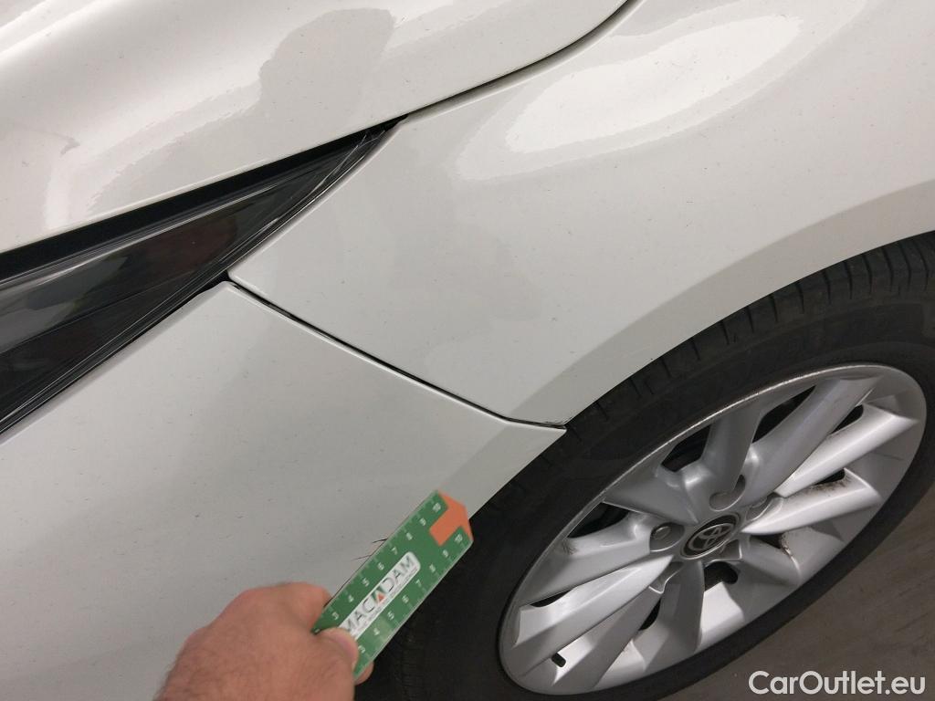  Toyota  Corolla TOYOTA  / 2019 / 4P / sedán 1.8 125H BUSINESS PLUS E-CVT SEDAN #4