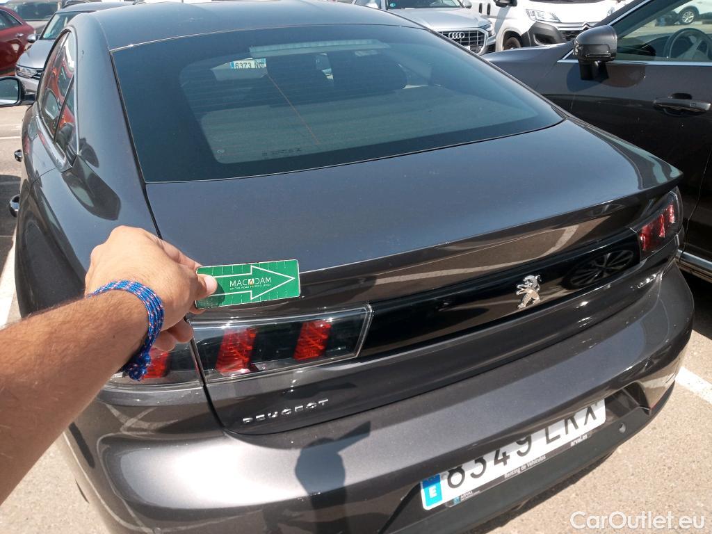  Peugeot  508 PEUGEOT  / 2018 / 5P / berlina con portón 5P Business Line BlueHDi 130 EAT8 (AC) #31