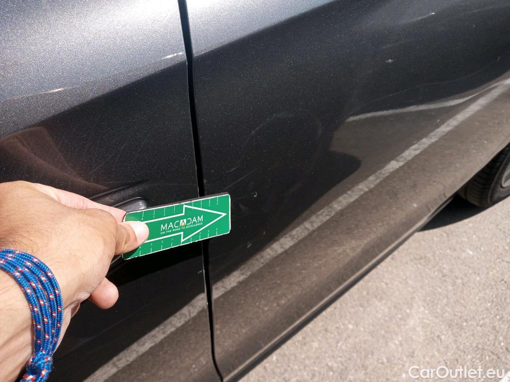  Peugeot  508 PEUGEOT  / 2018 / 5P / berlina con portón 5P Business Line BlueHDi 130 EAT8 (AC) #22