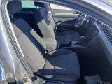  Volkswagen  Passat VOLKSWAGEN  / 2019 / 5P / familiar Variant Executive 2.0 TDI 110kW DSG #6