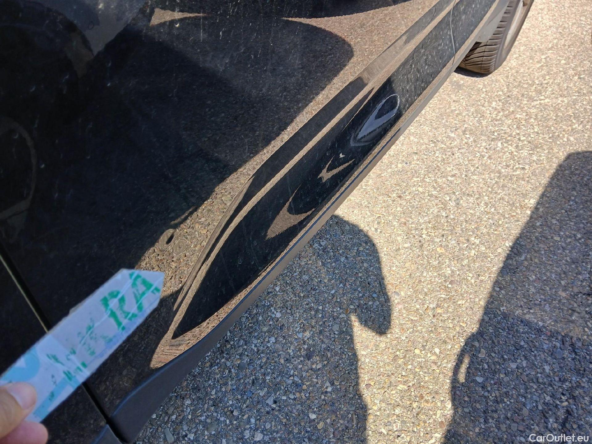  Volvo  XC 40 VOLVO XC40 / 2017 / 5P / todoterreno 1.5 T2 Momentum Core Auto #9