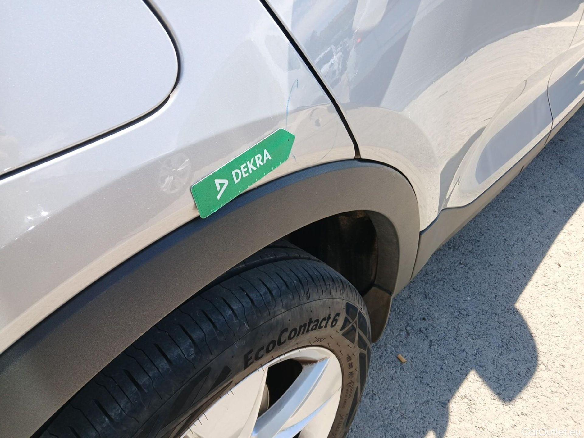  Volvo  XC 40 VOLVO XC40 / 2021 / 5P / todoterreno 2.0 B3 G Core Auto #29