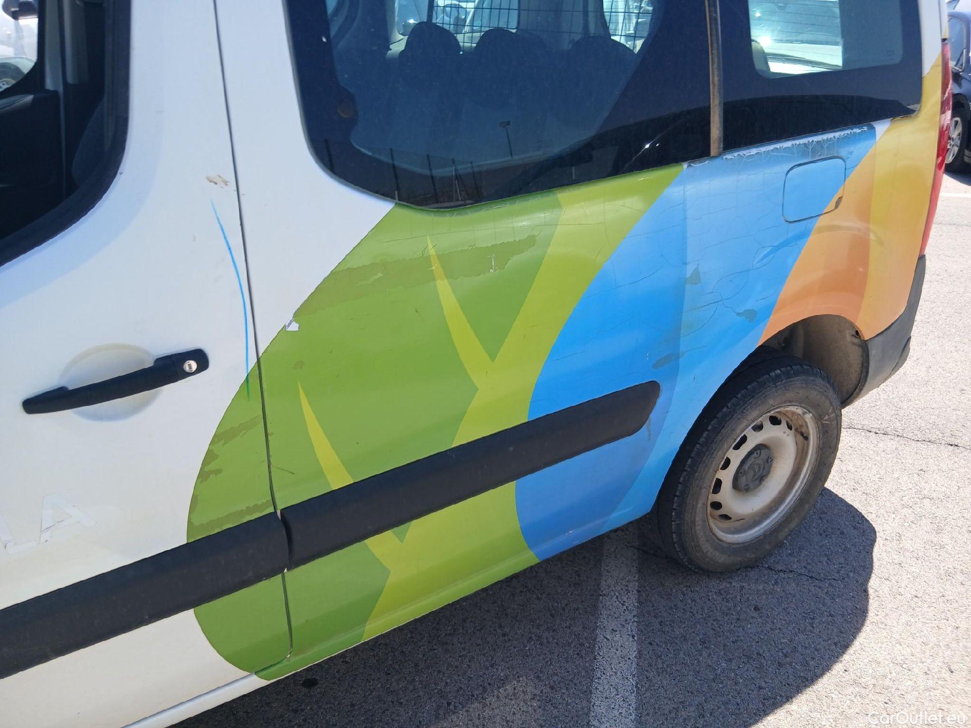  Citroen  Berlingo CITROEN  VU 4p 2G combi LIVE Edit.BlueHDi 74KW(100CV) 4x4 DANGEL #13