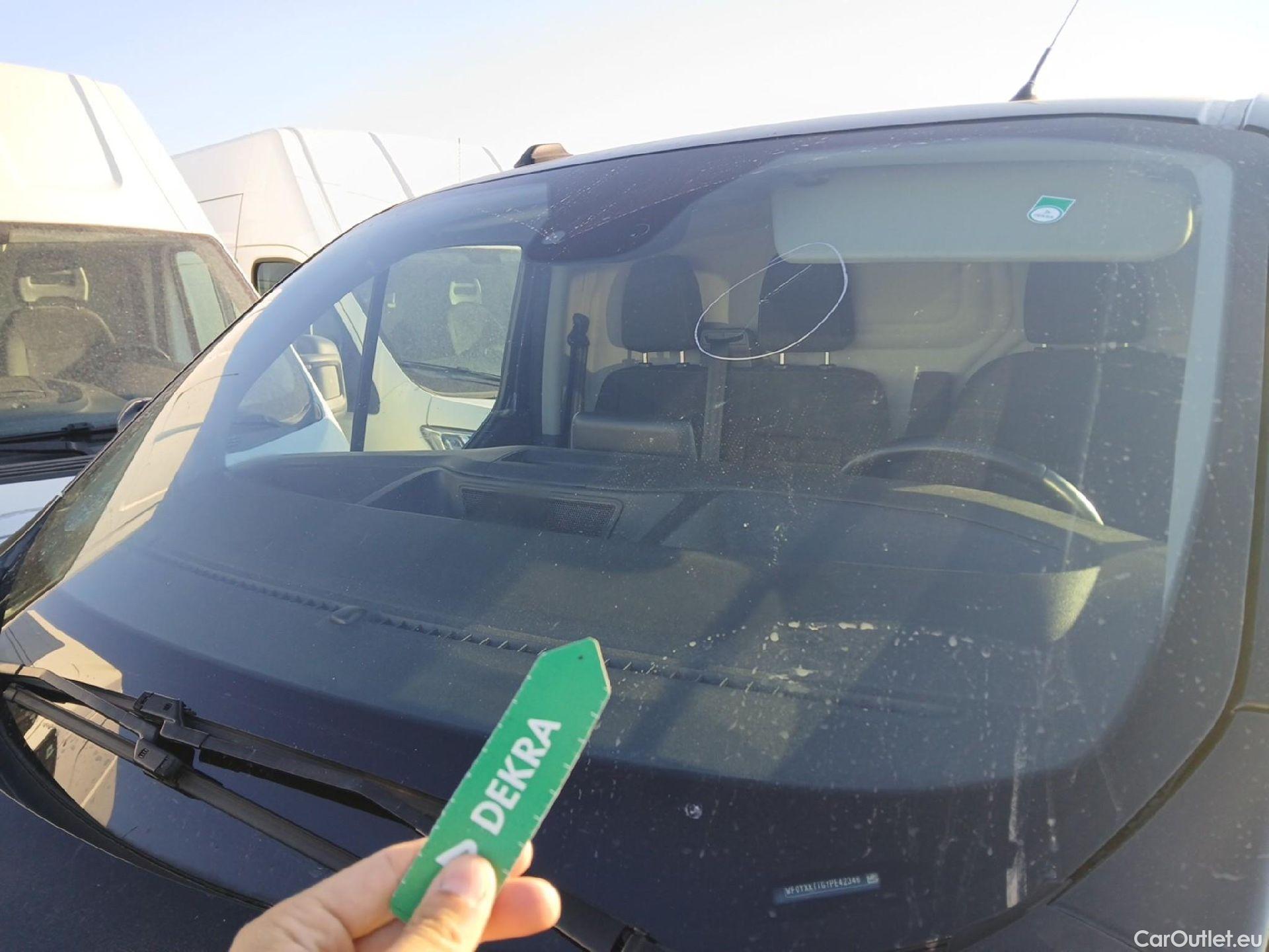 Ford  Transit  Custom Furgón 300 L1 Trend 2.0 TDCi 130CV MT6 E6 #3