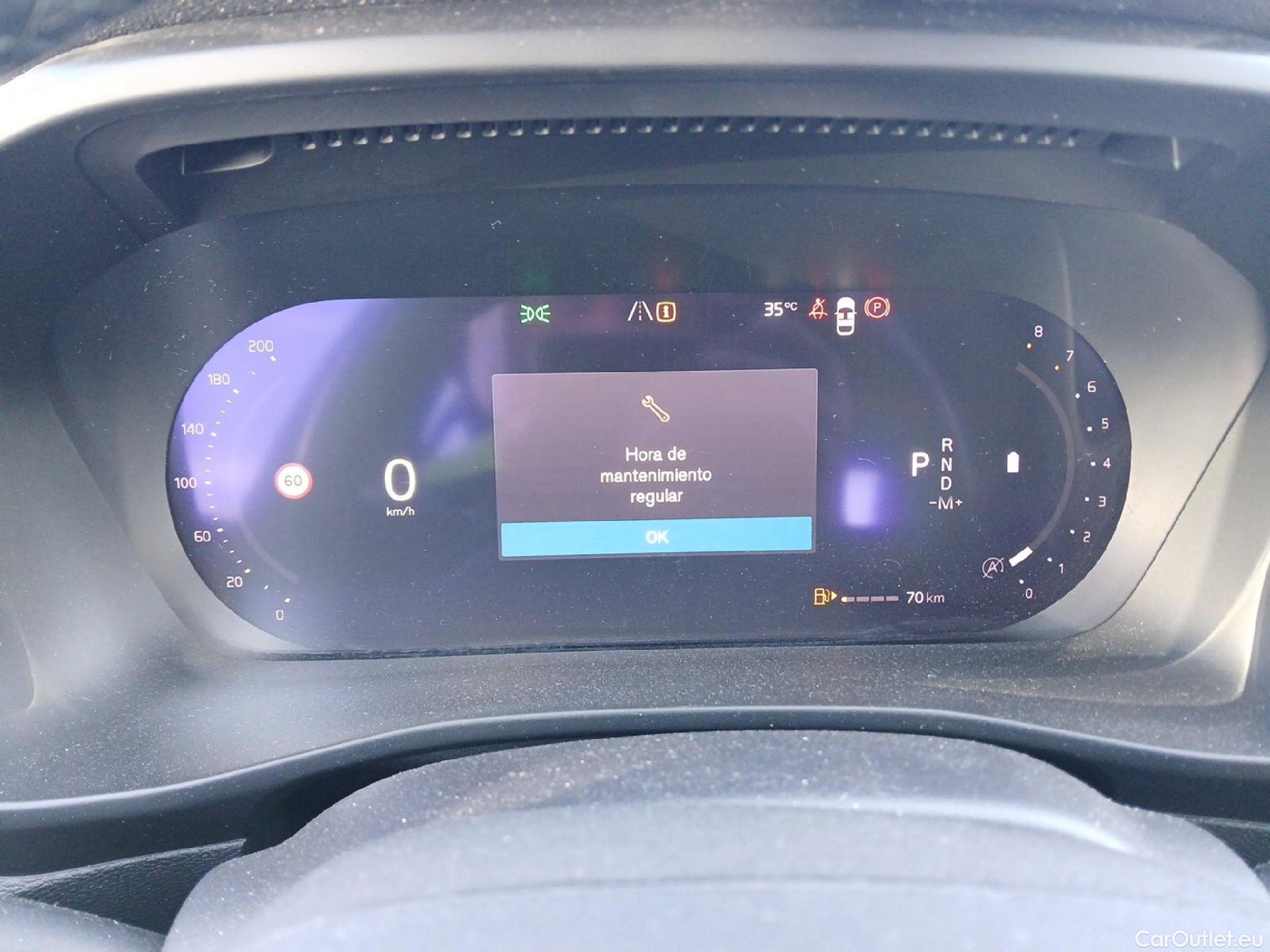  Volvo  XC 40 VOLVO XC40 / 2021 / 5P / todoterreno 2.0 B3 G Core Auto #2