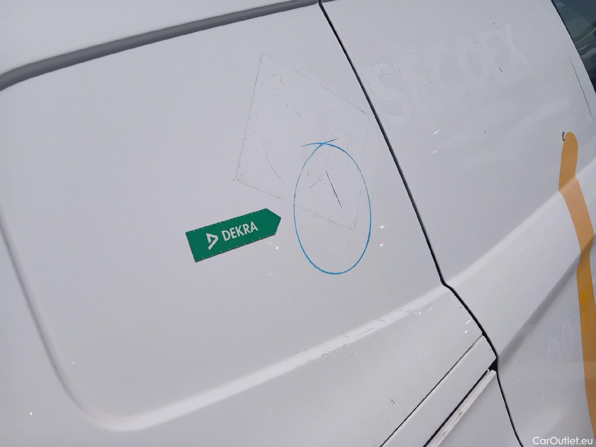  Ford  Transit FORD  Courier/2014/4P/furgón der.turis Van 1.5 TDCi 56kW Trend #32