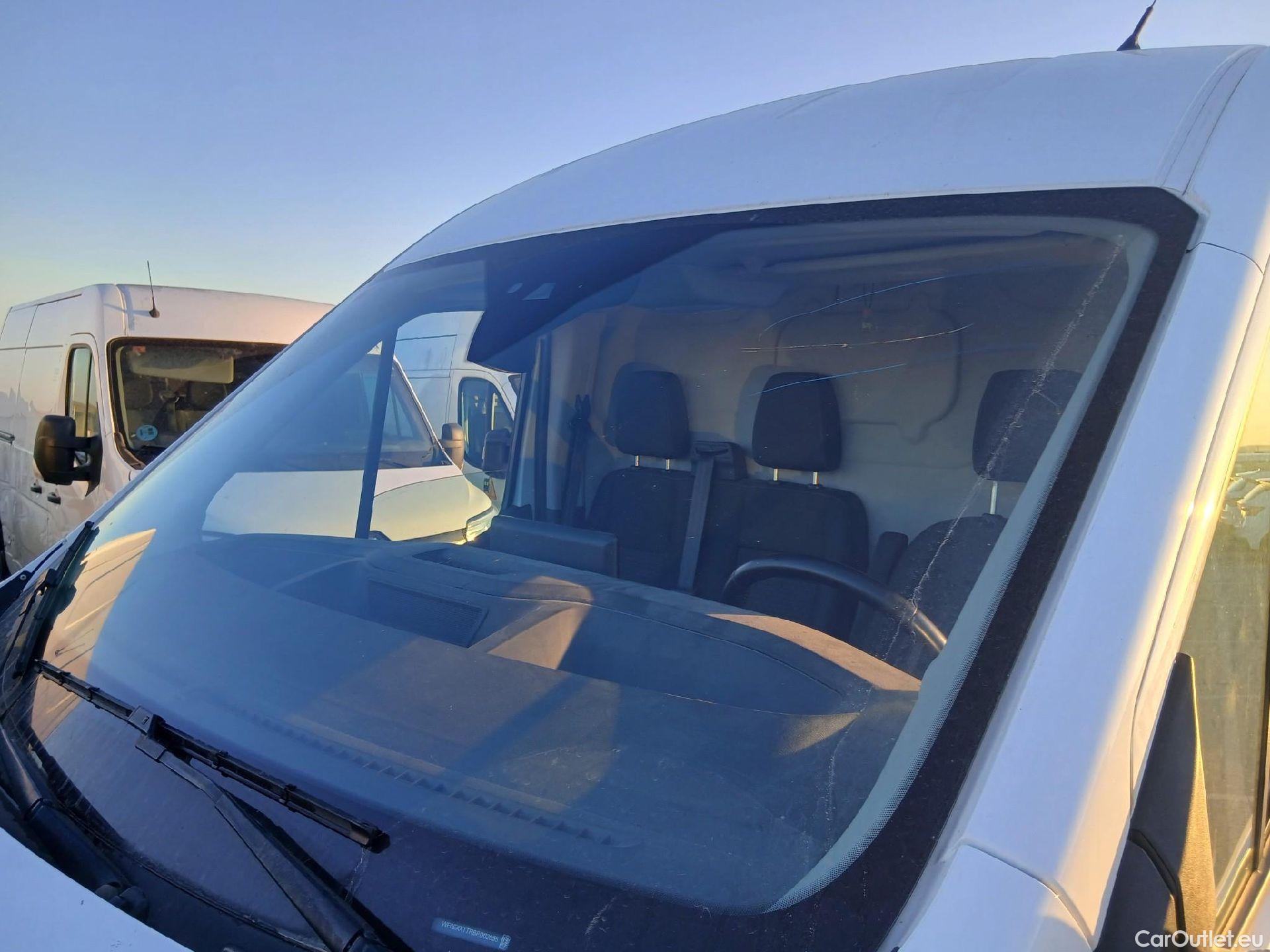  Ford  Transit FORD  / 2013 / 4P / furgón 350 L3 68kWh (184CV) Trend RWD BEV #2
