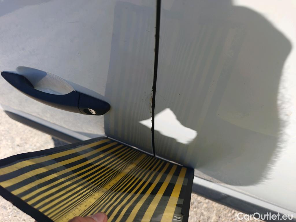  Citroen  Berlingo CITROEN  / 2018 / 4P / monovolumen compacto Talla M BlueHDi 100 S&S LIVE #9