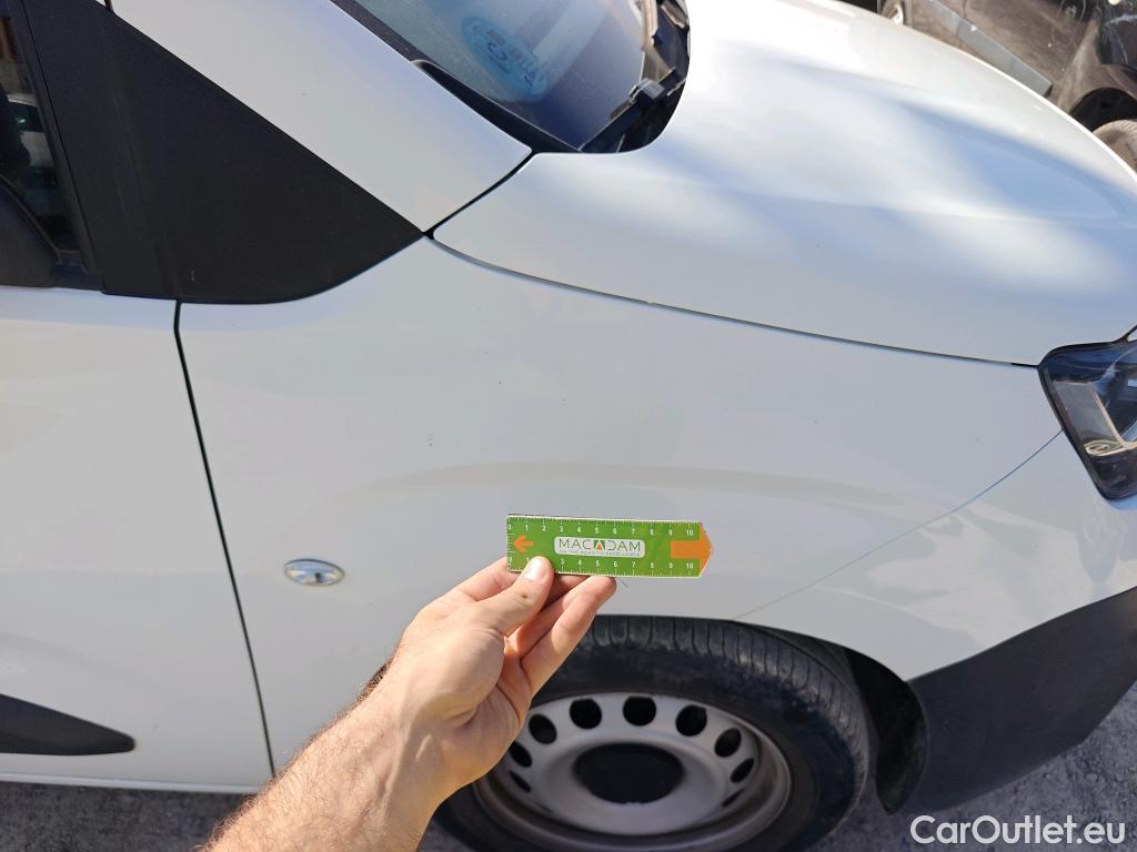  Citroen  Berlingo CITROEN  / 2018 / 4P / monovolumen compacto Talla M BlueHDi 100 S&S LIVE #50