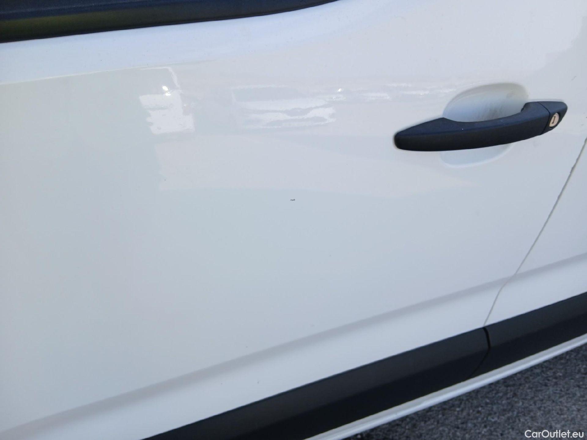  Peugeot  Partner PEUGEOT  / 2018 / 4P / furgón derivado de turismo Premium Standard 600kg BlueHDi 73kW #9