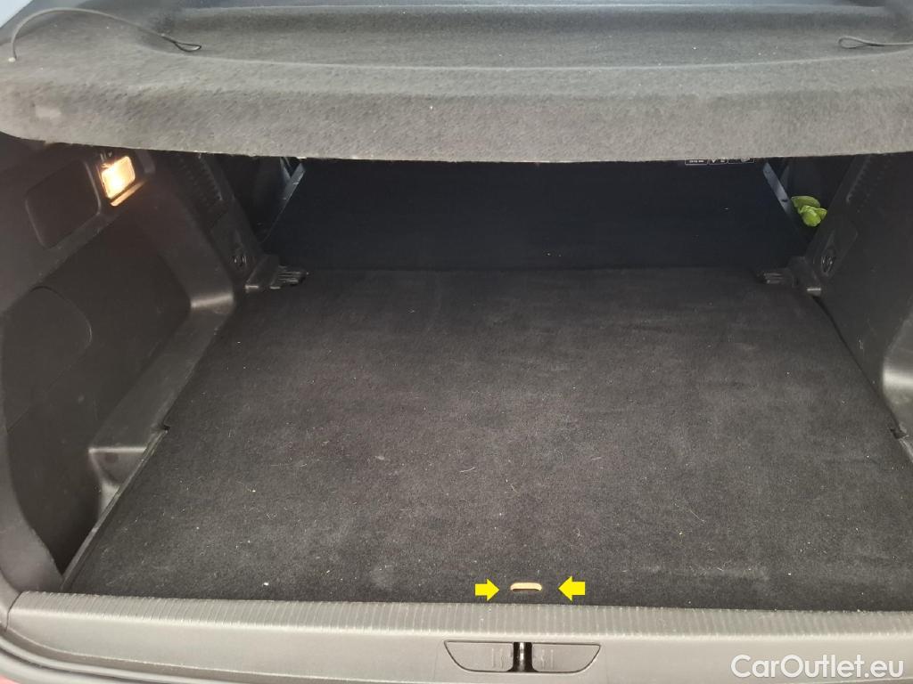  Opel   Grandland X Grandland X Elegance Business 1.5 130CV BVA8 E6d #22
