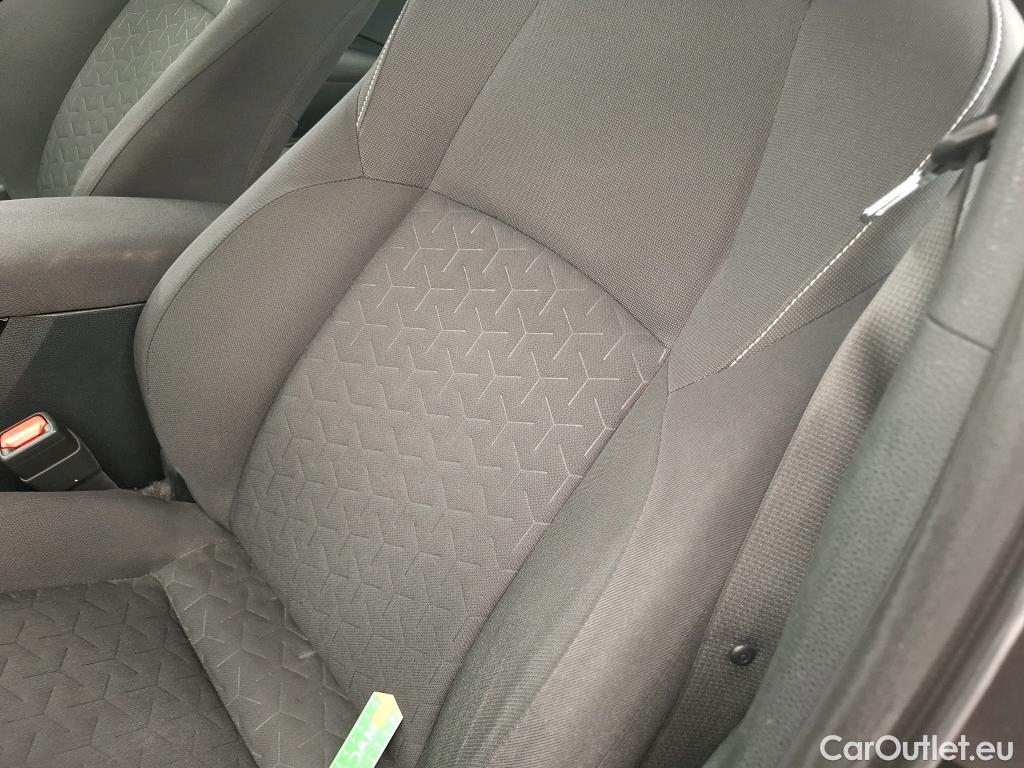  Toyota  Corolla TOYOTA  Touring Sports / 2018 / 5P / Break Hybride 122h Dynamic Business Stage Acad #48