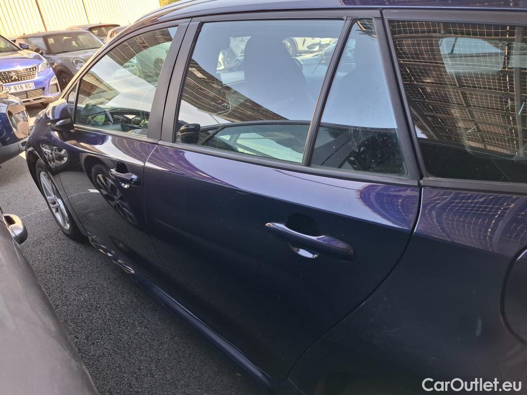  Toyota  Corolla TOYOTA  Touring Sports / 2018 / 5P / Break Hybride 122h Dynamic Business Stage Acad #56