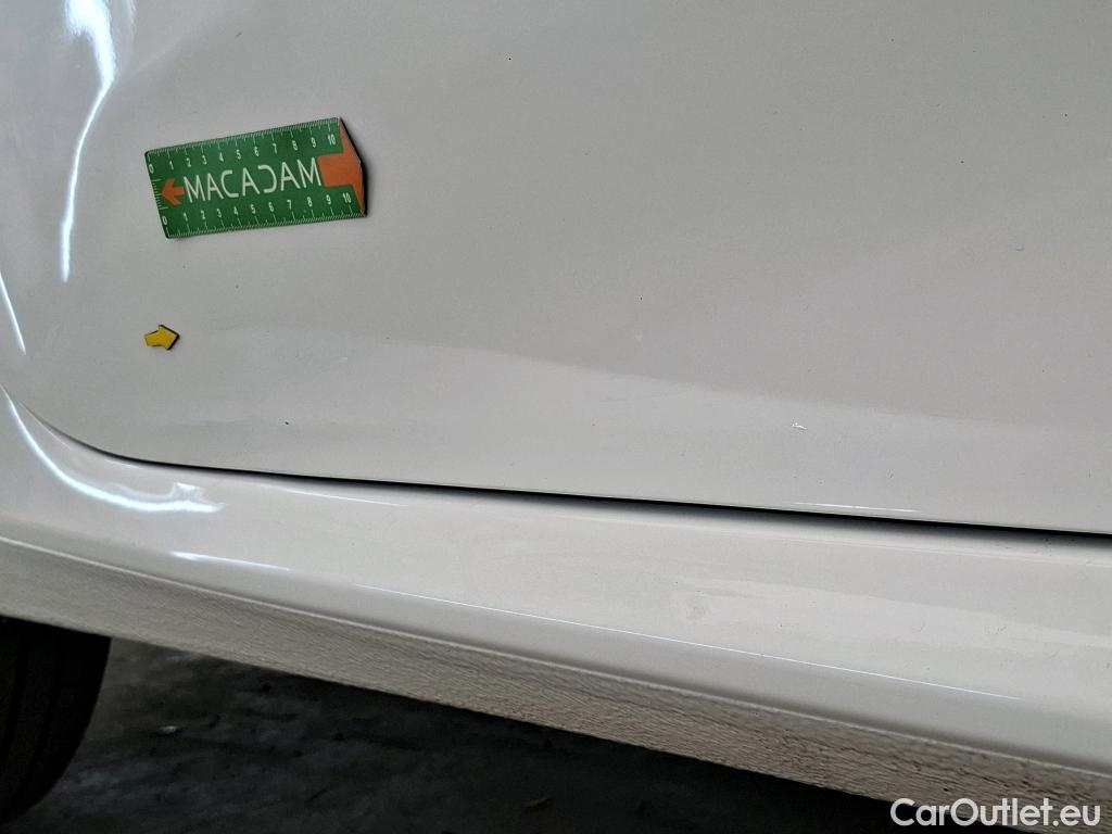  Peugeot  208  Premium 1.5 HDi 100CV BVM6 E6d #11