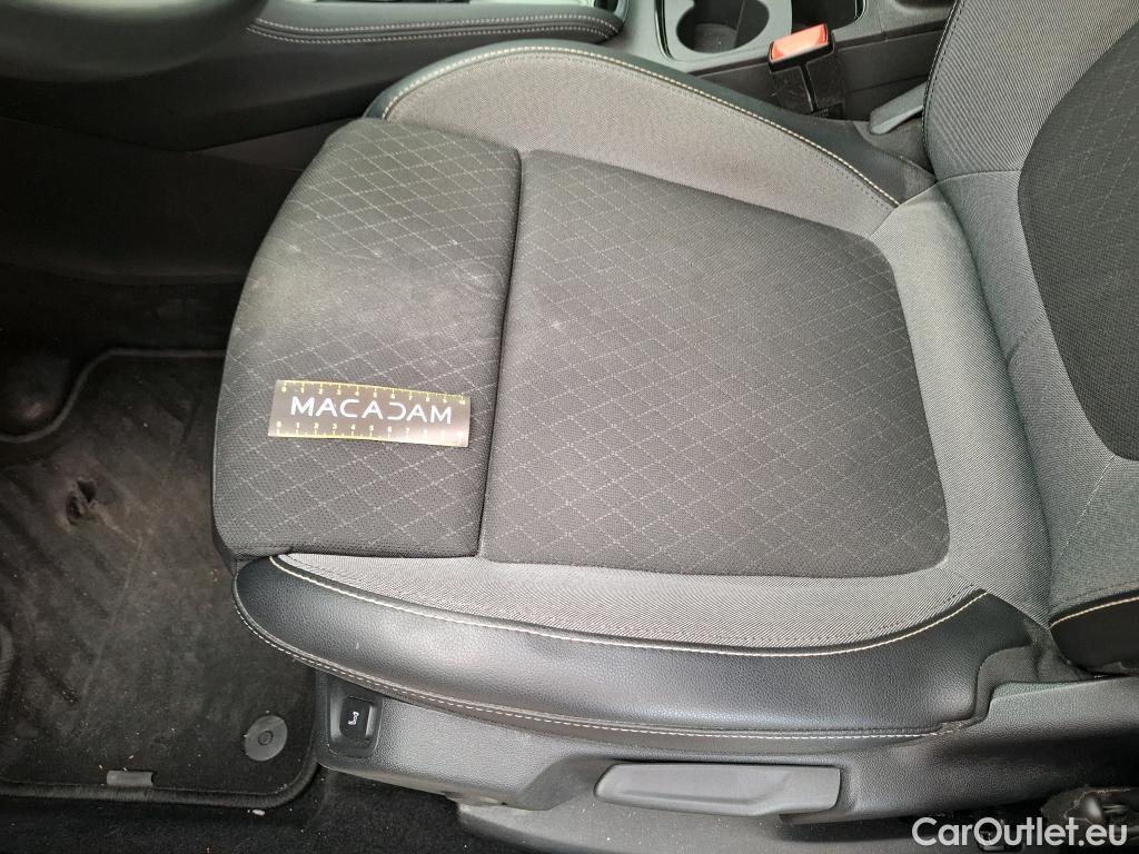  Opel   Grandland X Grandland X Elegance Business 1.5 130CV BVA8 E6d #32