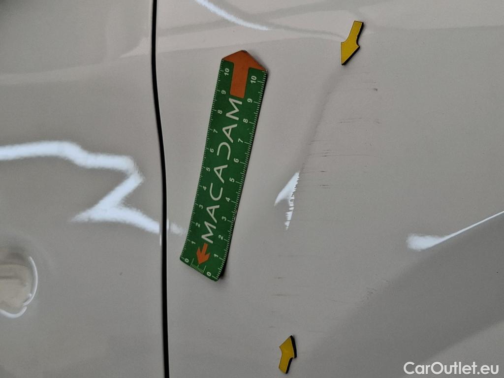  Peugeot  208  Premium 1.5 HDi 100CV BVM6 E6d #26