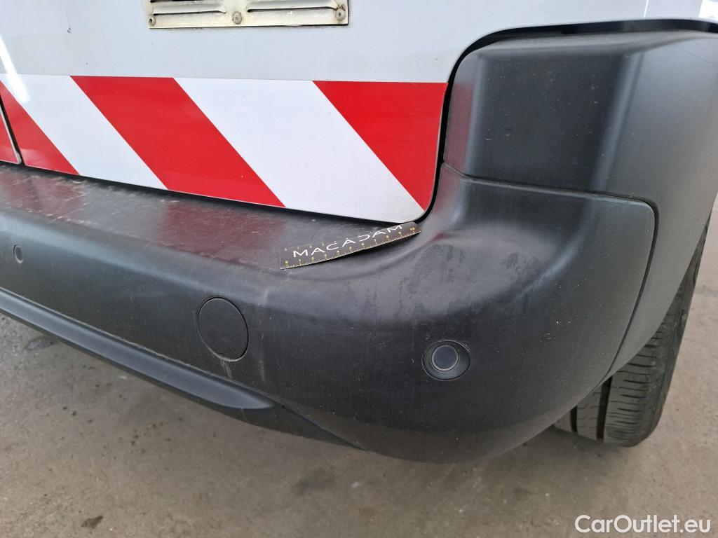  Citroen  Berlingo CITROEN  Van / 2018 / 4P / Fourgonnette Taille M 650kg BlueHDi 100 S&S BVM Club #5