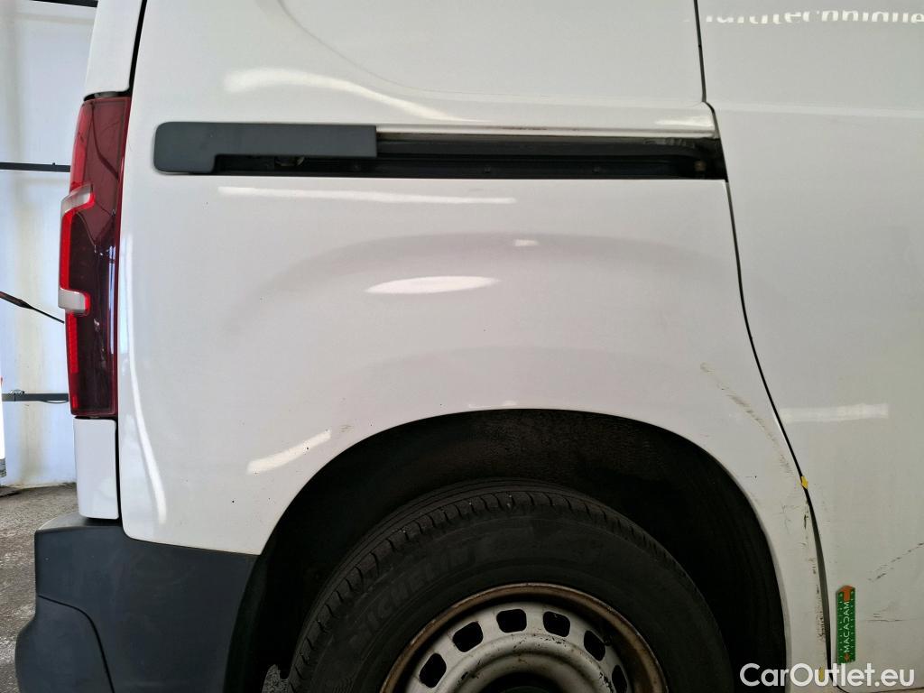  Citroen  Berlingo  Fourgon Club M 650 1.5 BlueHDi 100CV BVM5 E6dT #8