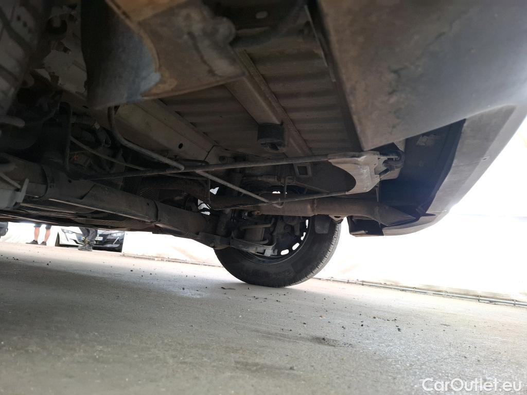  Citroen  Berlingo CITROEN  Van / 2018 / 4P / Fourgonnette Taille M 650kg BlueHDi 100 S&S BVM Club #14