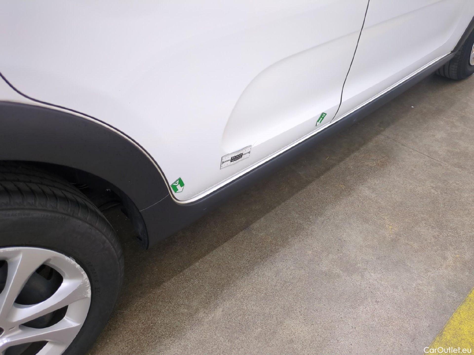  Citroen  C3  Société Feel 1.5 BlueHDI 100CV BVM6 E6dT #21