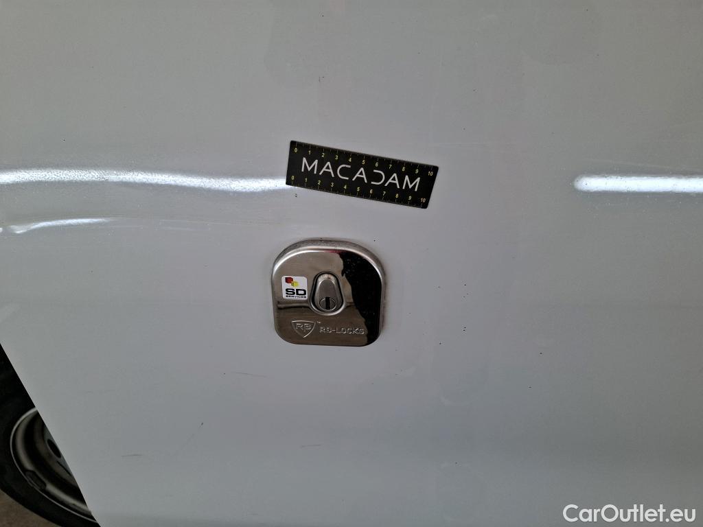  Peugeot  Expert  Fourgon Asphalt Standard 2.0 HDi 145CV BVM6 E6d #28